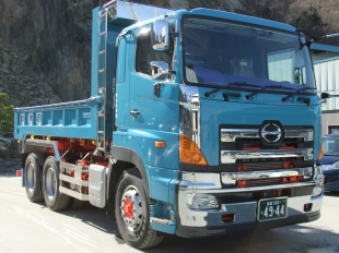 画像：新型ダンプ10トン車増設しました。1
