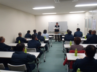 画像：3/5社内安全会議開催(芳賀俊一講師）3